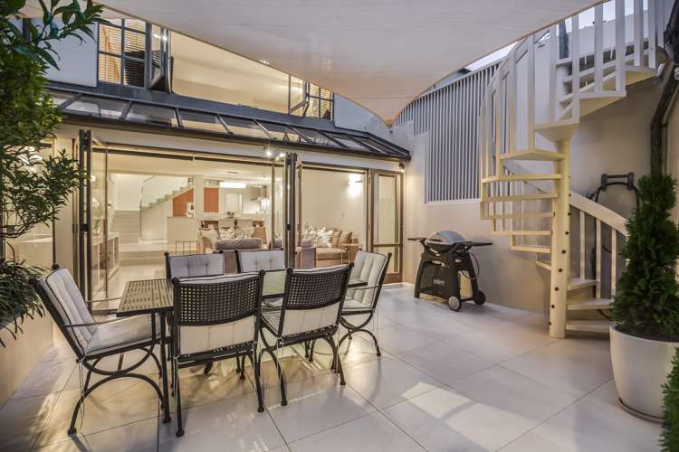 44 Scarborough Terrace Parnell_18