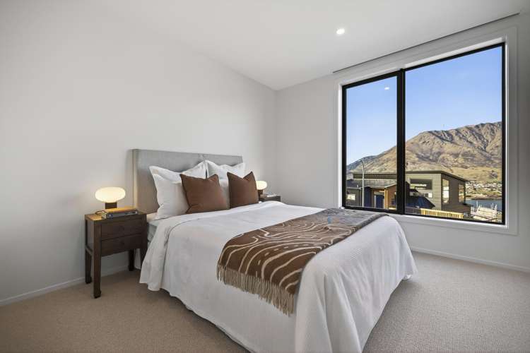 79 Middleton Road Queenstown Hill_17