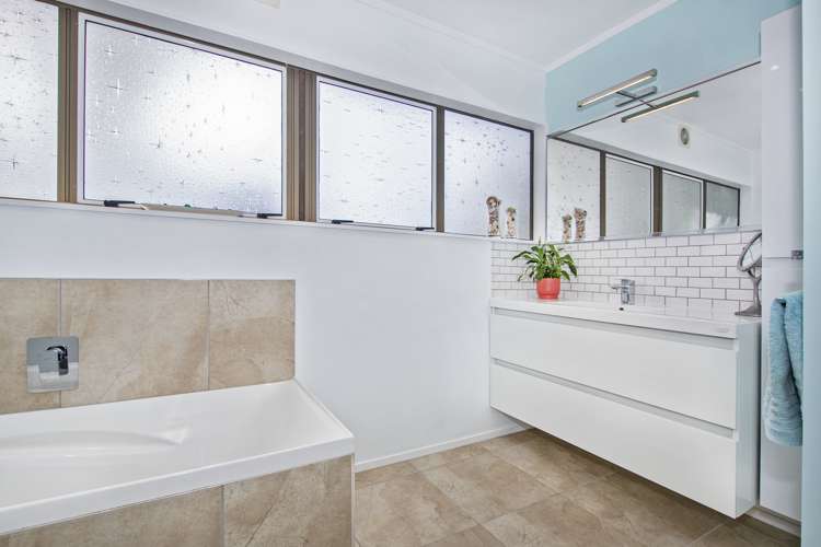 34 Tawhai Place Parahaki_18