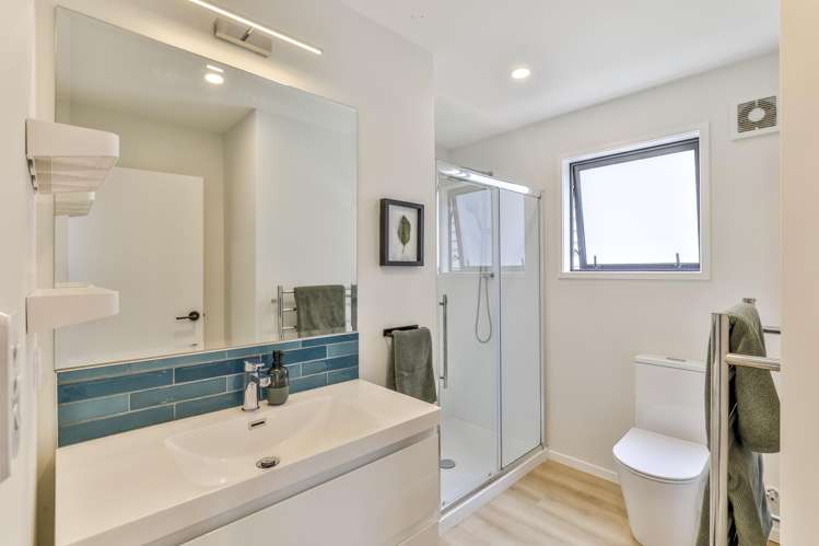 191C Golf Road Titirangi_17