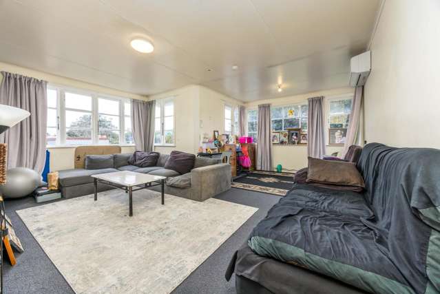 31 Firth Crescent Otara_4