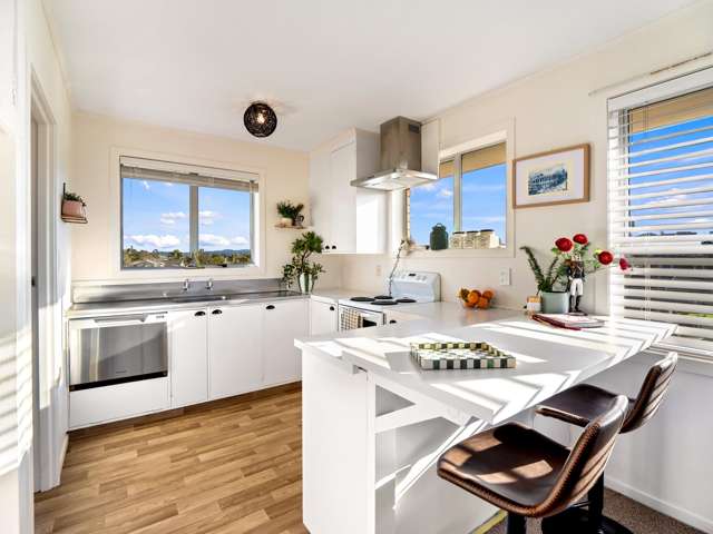 27C Linton Crescent Matua_1