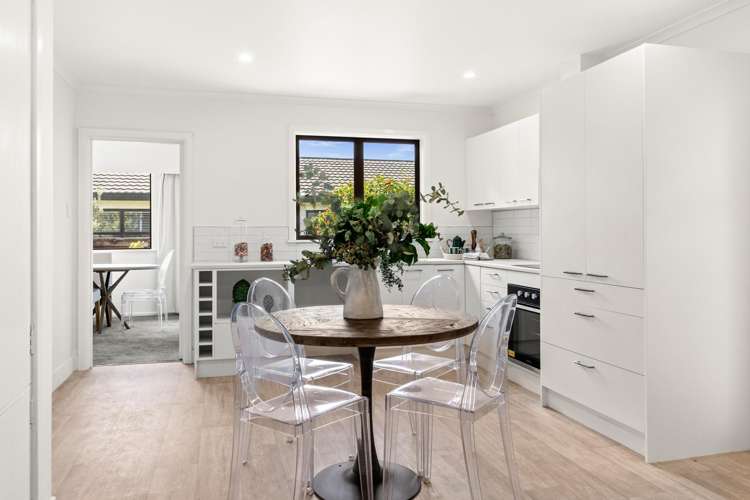 6/37 Middle Road Havelock North_2