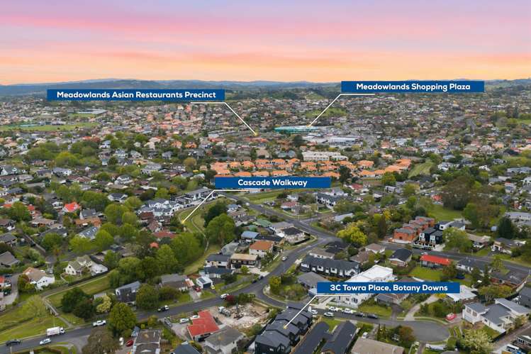3B & 3C Towra Place Botany Downs_24