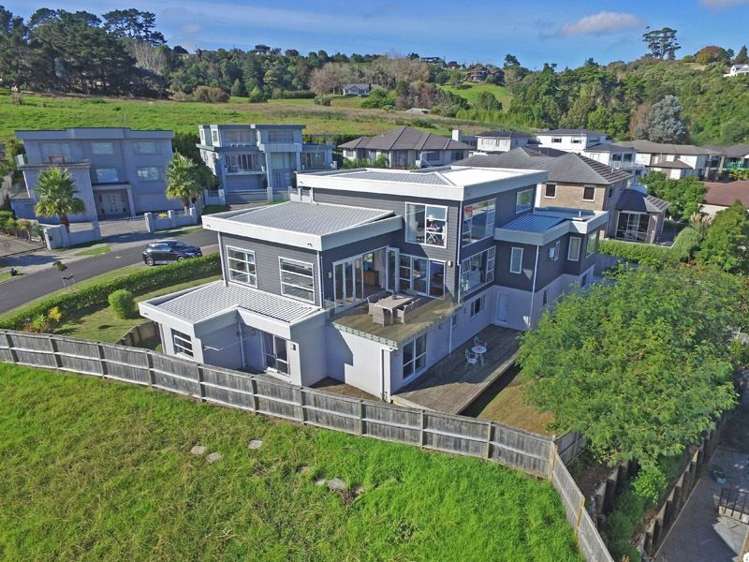 13 Bejoy Rise East Tamaki Heights_32