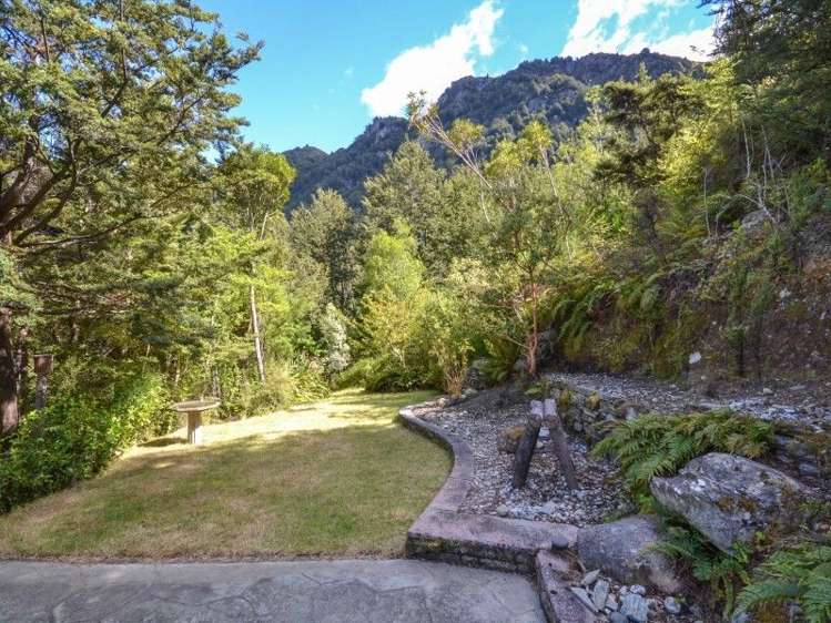 24 Bellbird Lane Mount Creighton_18