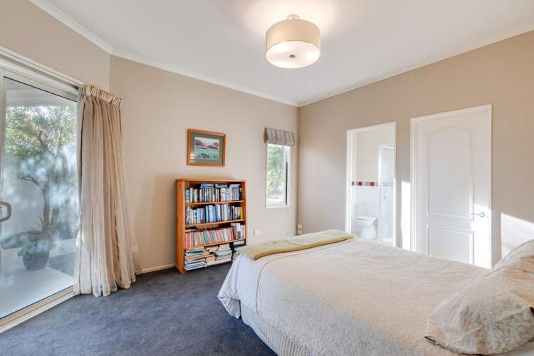 64 Major Aitken Drive Huntsbury_14