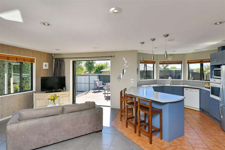 10 Paget Drive Woodend_2