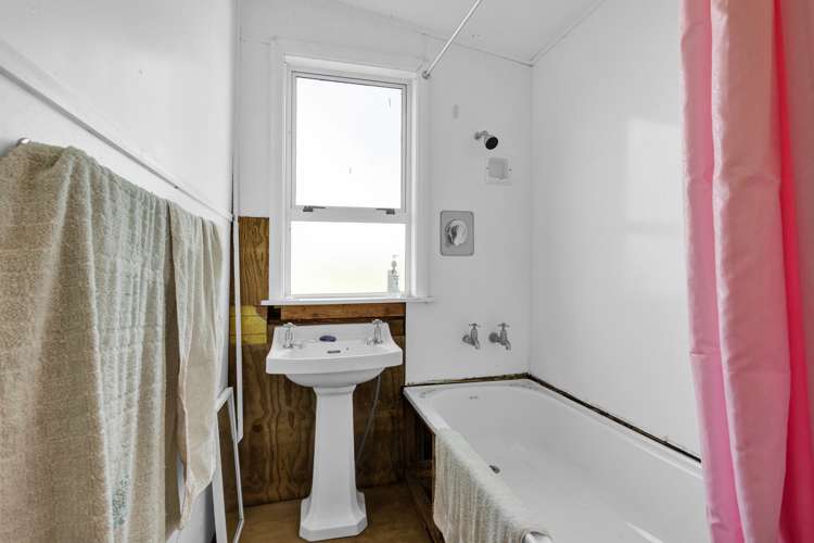 795 Dover Road Okato_27