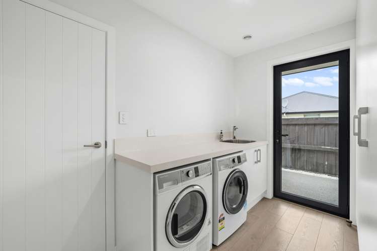 10 Redhaven Rise Netherby_23