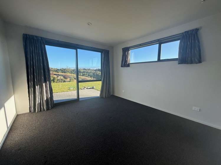 2 Little Paddock Hokitika_10