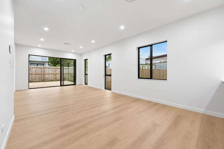 6 Furlough Road Opaheke_25