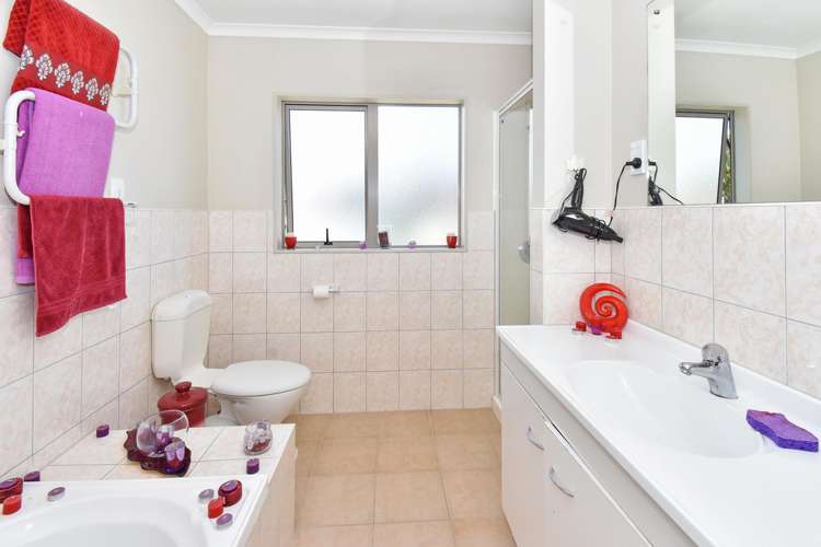 33 Crossandra Drive Mangere_7