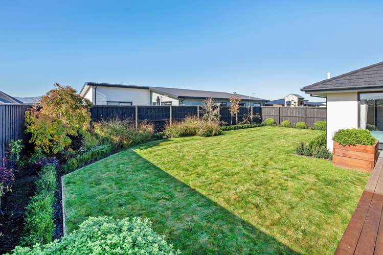 26 Bonecrusher Street Lincoln_29