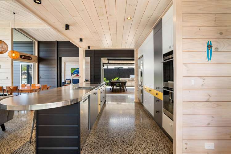 527 Waterways Parade Pauanui_12