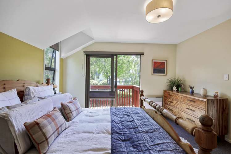 2 Holmcroft Court Cracroft_14