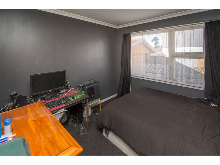 239 Shortland Street Aranui_8