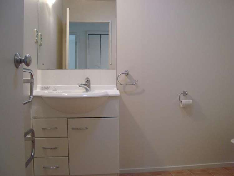 1/92 Bush Road Albany_6