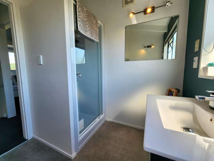 24 Ogilvie Road Gladstone_17