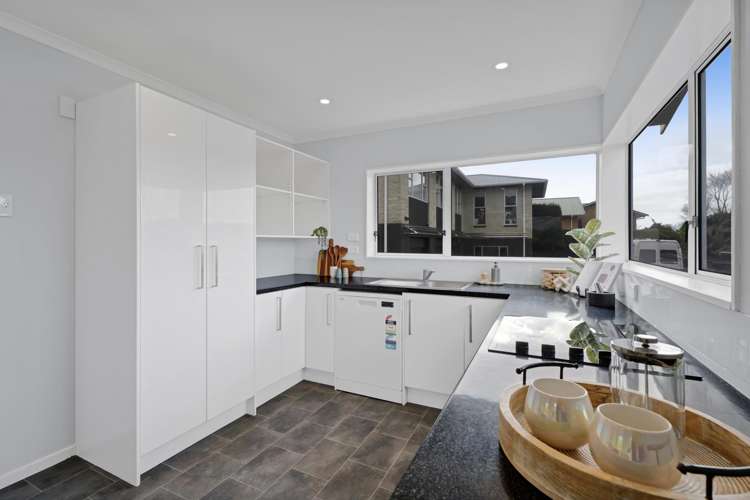 10 Fairview Place Westown_6