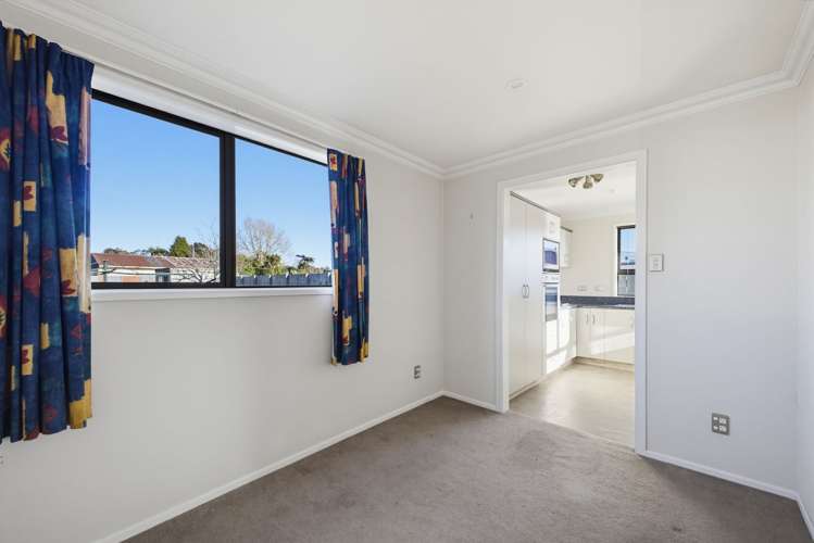 59 Cloten Road Stratford_10