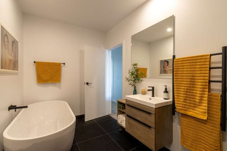 33 Tiwarawara Lane Puketotara_19