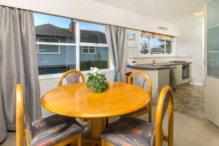 26 Lyndhurst Road Te Atatu South_10