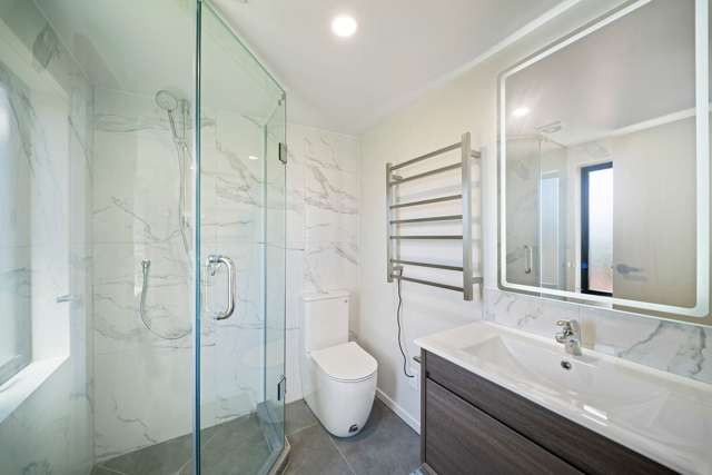 9/2 Nikau Street New Lynn_4