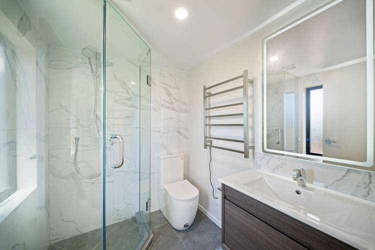 9/2 Nikau Street New Lynn_4