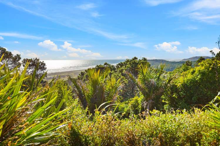 93 Oaia Road Muriwai_58