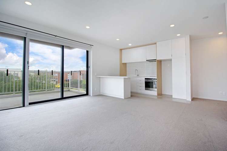 102/3 Bluegrey Avenue Stonefields_1