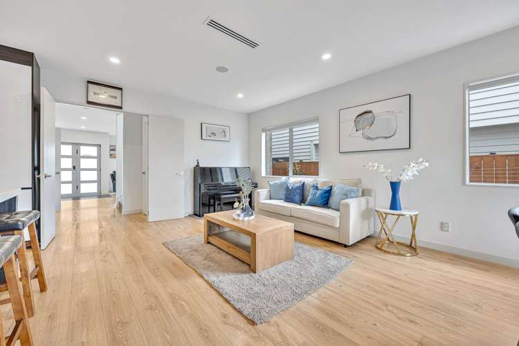 4 Clonmany Road Flat Bush_13