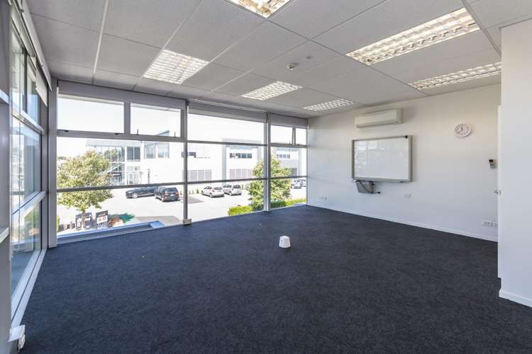 92 Russley Road Russley_4