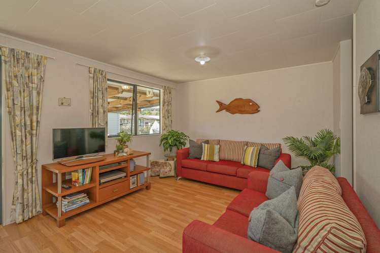 45 Charles Green Drive Cooks Beach_8