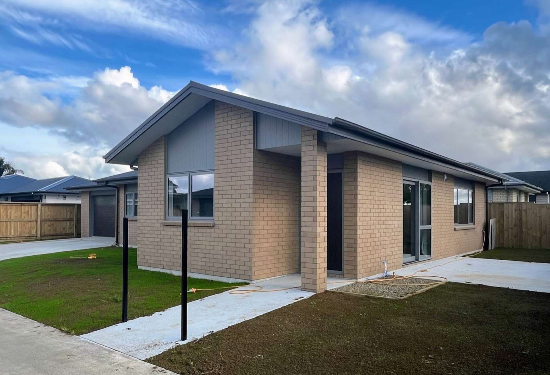 240D Victoria Street West Pukekohe Franklin Houses for Rent One