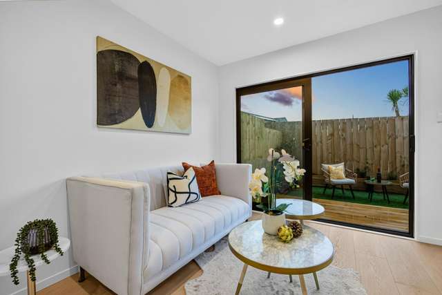 4/114 Don Buck Road Massey_4