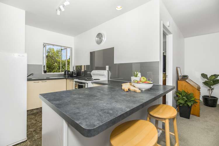 245b Hill Road The Gardens_15