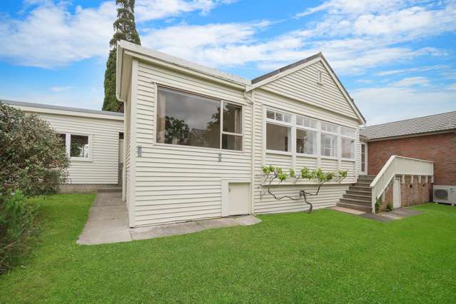 2/11 Ewen Street 10880_1