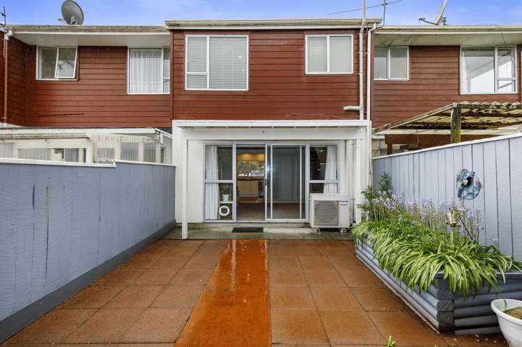 8/8 Tawai Street Trentham_12
