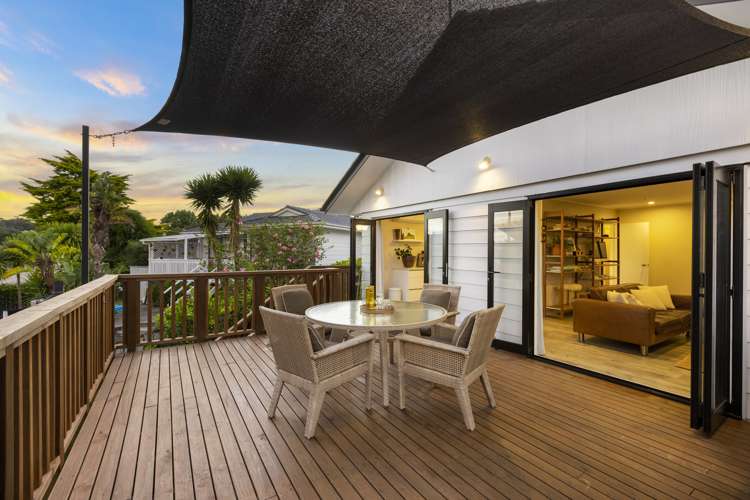 54 Solar Road Glen Eden_26