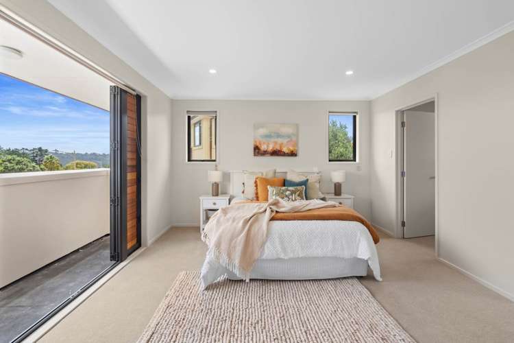 28 Greenbough Lane Greenhithe_22