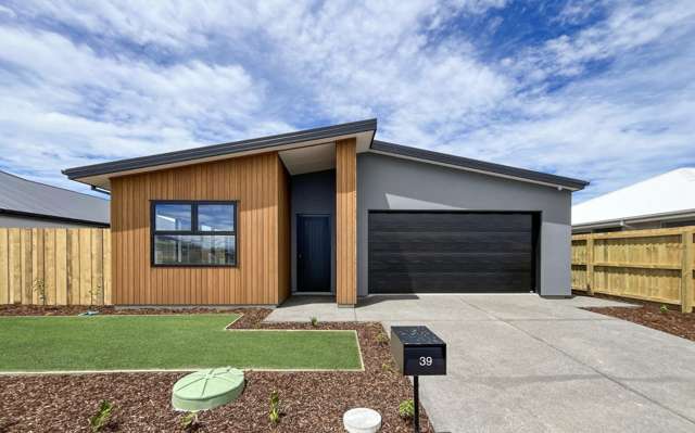 Brand new 4 bedroom home in Halswell