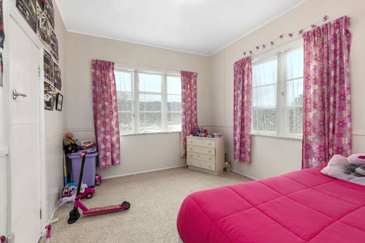 4 Oaklands Grove Clouston Park_5