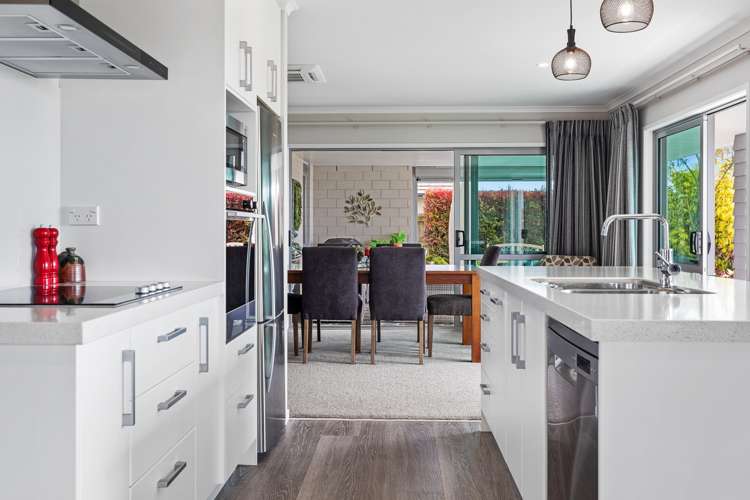 6 Louise Drive Ohauiti_14