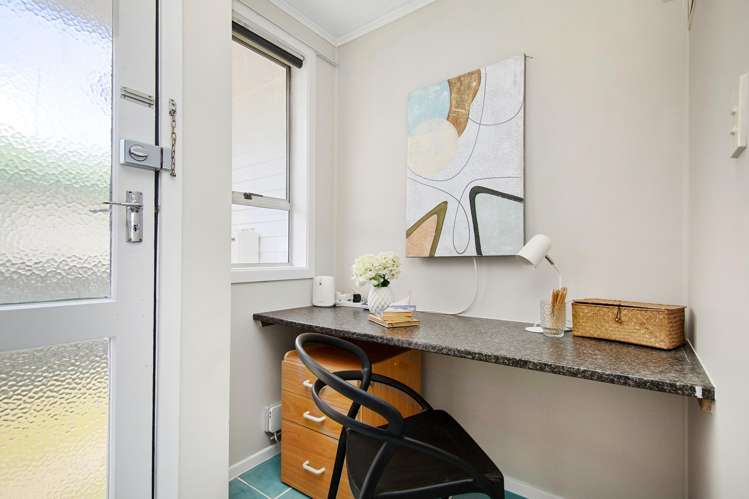 11 Karamea Grove Wainuiomata_16