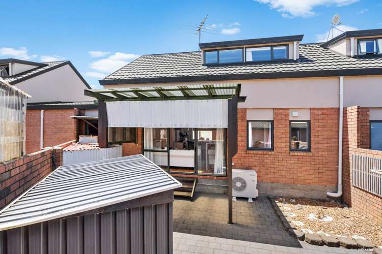 2/1 Melview Place New Lynn_11