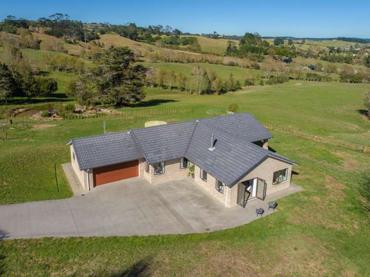 323 Kahikatea Flat Road Waitoki_52