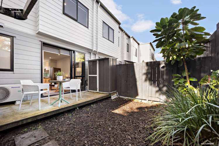 5B Beach Road Te Atatu Peninsula_17