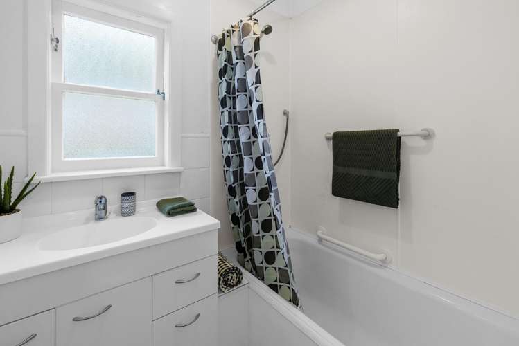 55 Hayr Road Three Kings_16