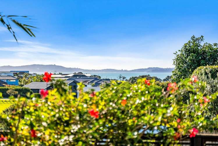 55 Liberty Crescent Beachlands_6